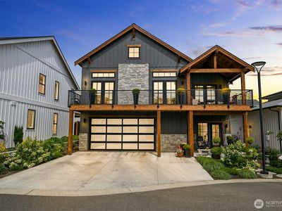 203 Pebblebrook Drive