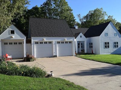 4985 Copper Creek Dr