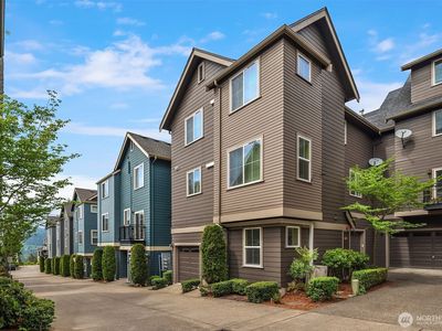 364 NE Darby Lane