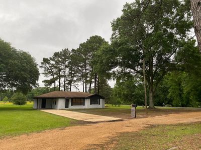 3185 Old Highway 24