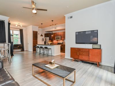 300 Saint Joseph Pkwy APT 123