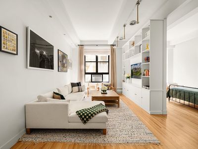 148 W 23rd St APT 4B