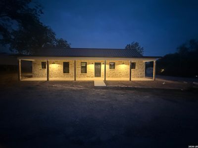 902 CEDAR ST