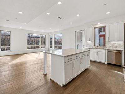 1058 Foster Square Ln Unit 204