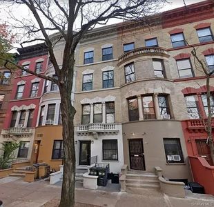 286 W 137th Street