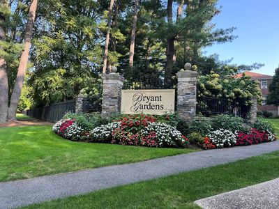 185 Bryant Avenue #1M