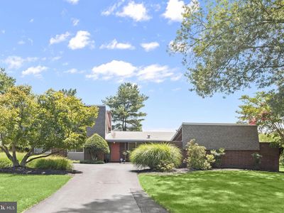 9 Stone Hollow Ct
