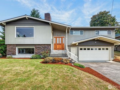 2428 Crestline Drive