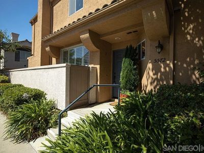 5572 Renaissance Ave #3