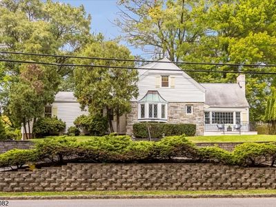 157 Laurel Ave