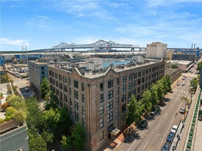 700 S Peters St APT 207