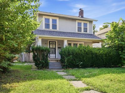 554 S Ogden Ave