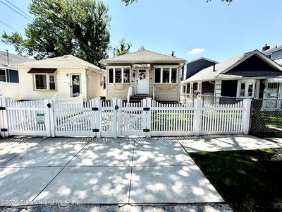 72 Wiman Ave
