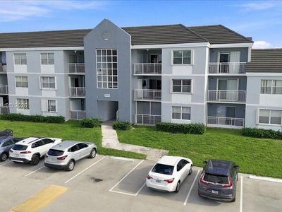 8660 SW 212th St APT 306