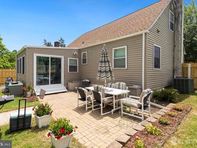 13 Spruce Ave