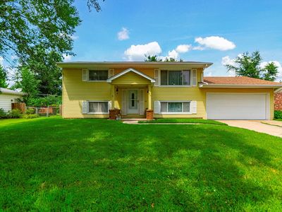 818 Oak Lawn Dr
