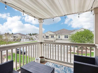 N16W26521 Meadowgrass CIRCLE #B