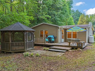 480 Fruit Hill Rd