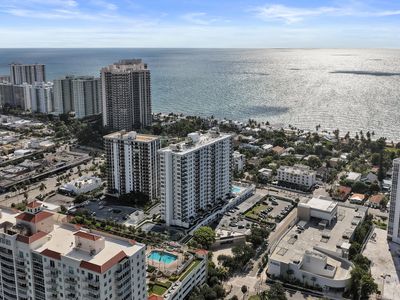 3015 N Ocean Boulevard #3d