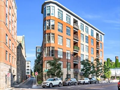 150 Dorchester Ave APT 612