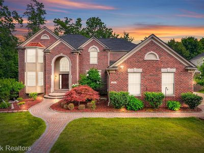 7083 Chatham Ct