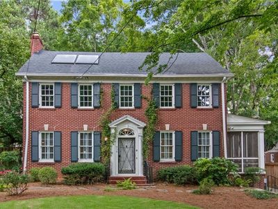 958 E Rock Springs Rd NE