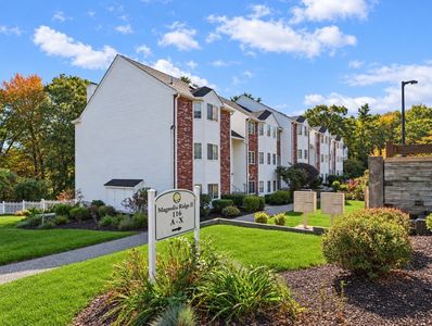 116 Tall Oaks Dr Unit M