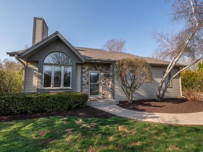 N28W22336 Foxwood LANE