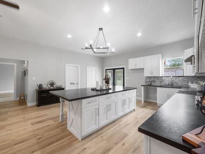 7221 County Road 208