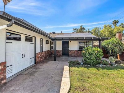 13055 Lindo Ln