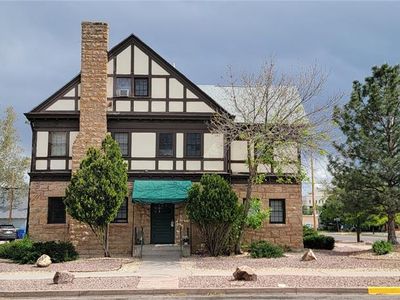 902 Greenwood Ave