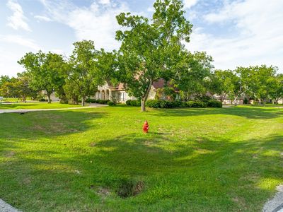 9709 Divot Dr