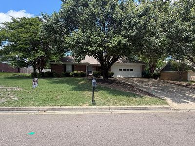 2606 Bay Cir