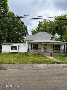 717 Banks Ave