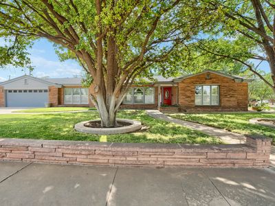 Property at 100 SW 7th St, Dimmitt, TX