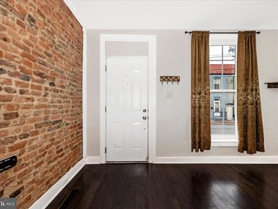 467 W South St