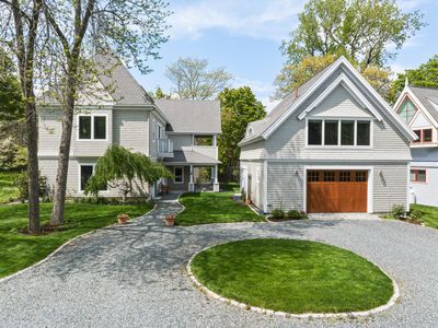 11 Grason Lane