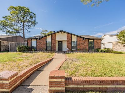 3527 Longcourt Cir