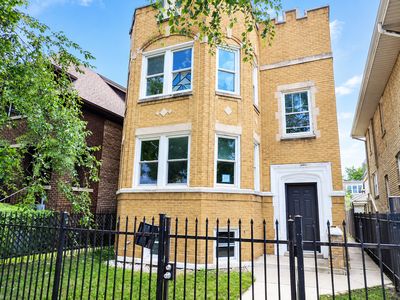 5535 N Christiana Ave