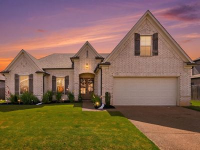 380 Ridgefield Dr