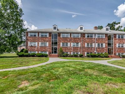 55 Fernview Ave APT 8