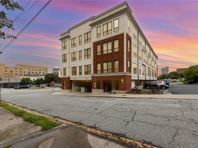 411 W Washington St STE 105