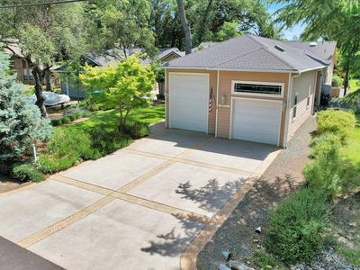 13750 Strawberry Cir