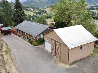 360 Clarks Branch Rd