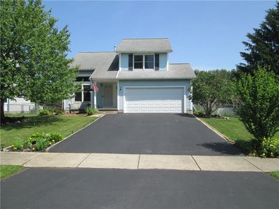 6 Cheshire Ln
