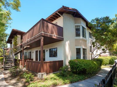 466 Costa Mesa Ter APT D