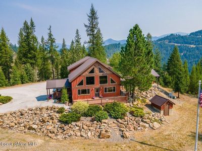 1570 Skyline Dr