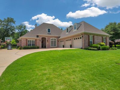 3521 Broadmoor Blvd