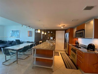 185 SW 7th St APT 1607