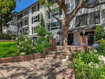 1222 N Olive Dr APT 209